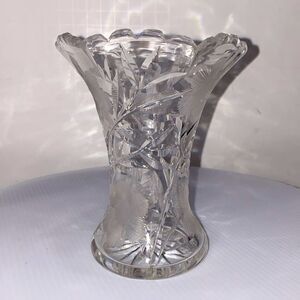 Vintage 4.75" Etched Cut Clear Glass Floral Vase With Scalloped Edge Opening